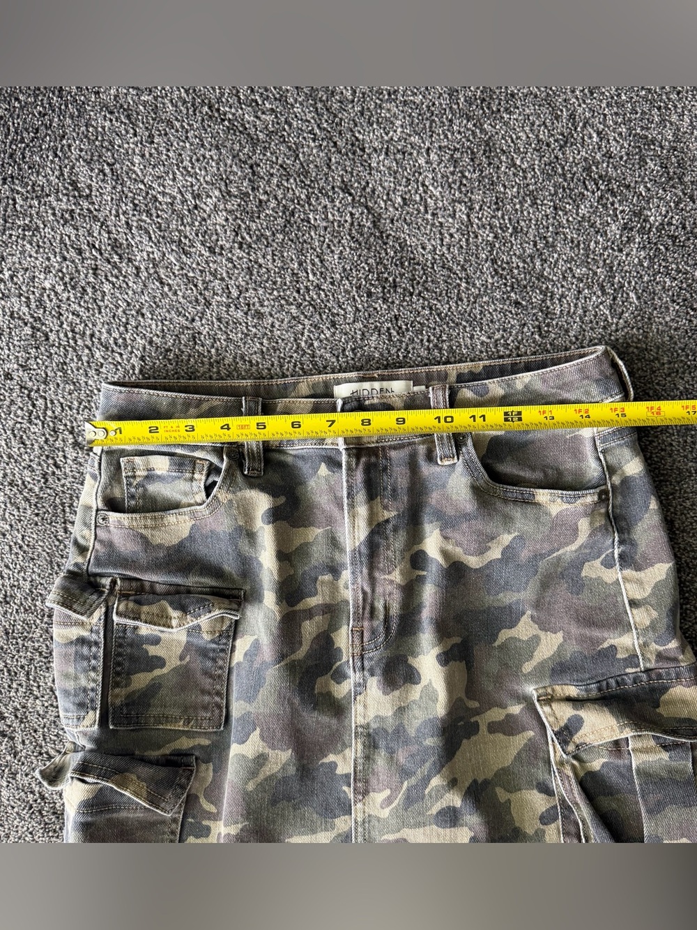 Hidden Cargo Camo Mini Skirt - Picture 6 of 7